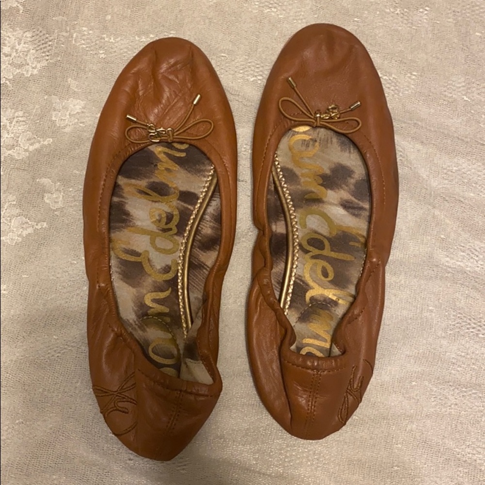 Women’s flats